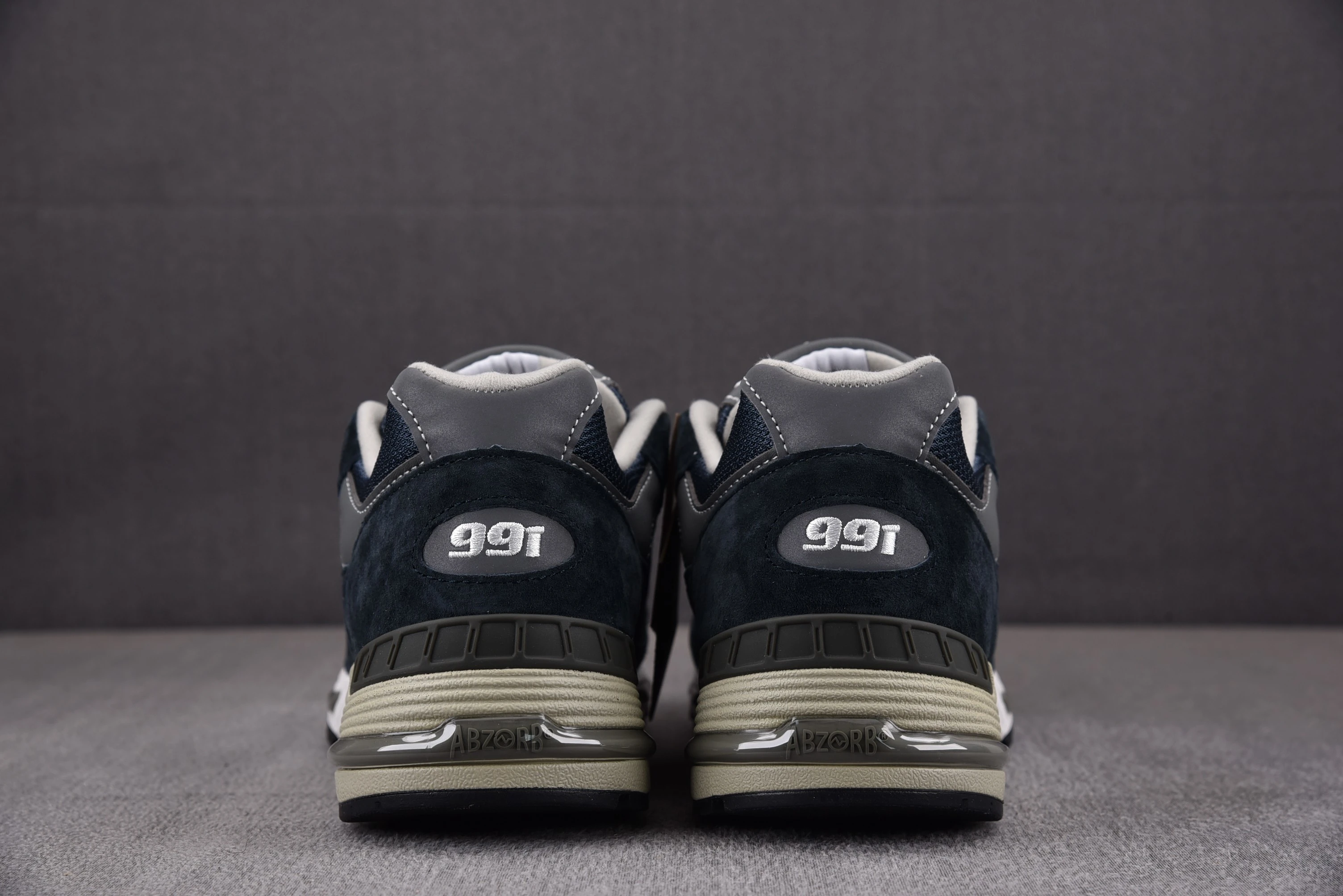 New Balance 991 Kith Navy