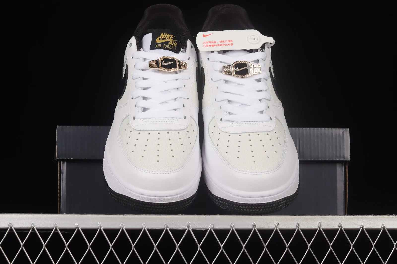 Nike Air Force 1 07 Low White Black Metallic Gold DQ0300-100