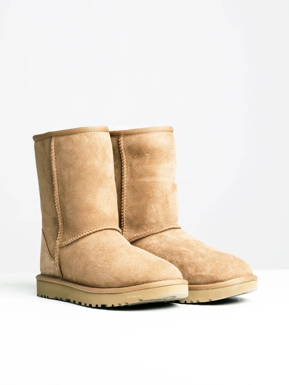 UGG WOMENS UGG CLASSIC SHORT II BOOTS