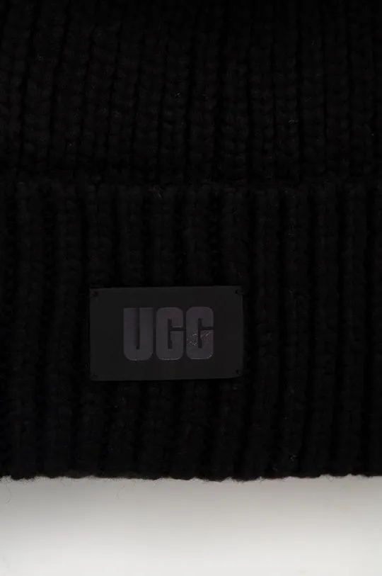 UGG wool blend beanie black color